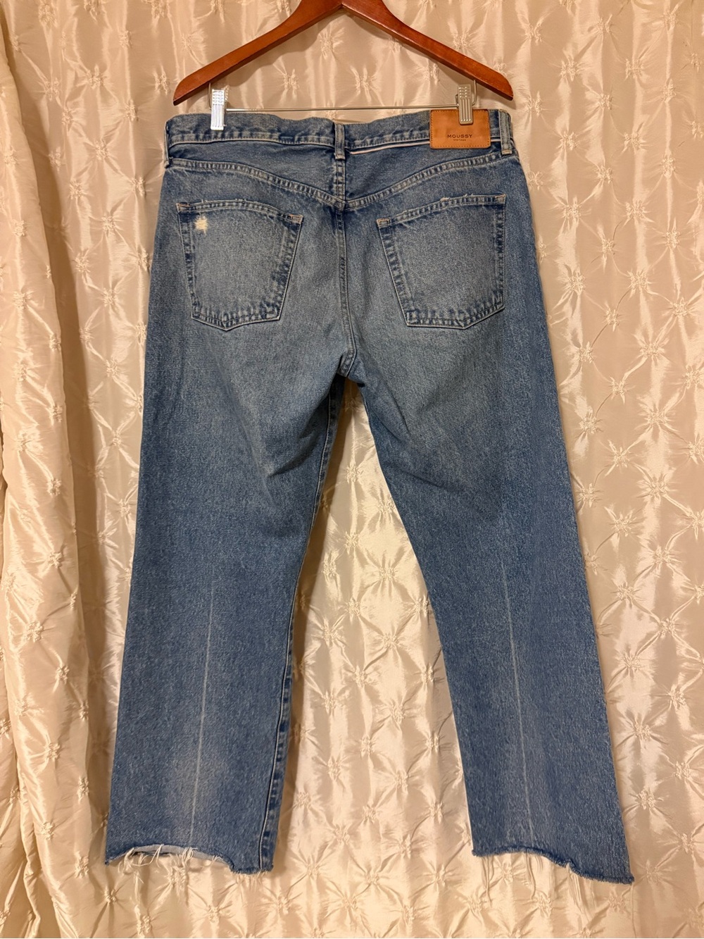 MOUSSY VINTAGE Straight Leg Jeans Raw Hem Denim Medium Blue Wash Distressed - Picture 5 of 13